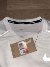 Load image into Gallery viewer, Nike Miler 1.0 t-shirt in white
