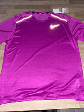 Load image into Gallery viewer, Nike miler 1.0 T-shirt in purple
